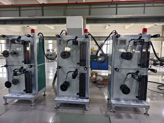 Macchina per la formazione di nastri portanti in rilievo ad alta velocità con tecnologia avanzata di lavorazione